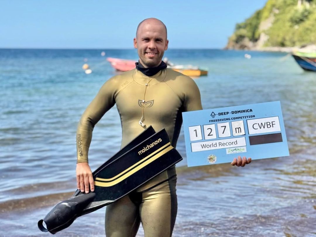 Alexey Molchanov Sets New 127m Bifins World Record Using Fiberglass Fins